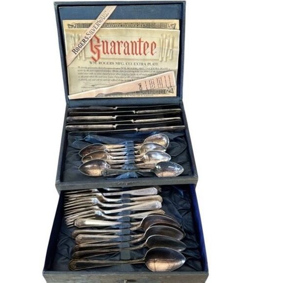 Wm. Rogers Lancaster Pattern AA Plate 26 Piece Flatware Set In Original Box - Picture 1 of 13